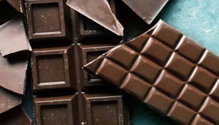 Dark Chocolate Benefits: ഡാർക്ക് ചോക്ലേറ്റ് കഴിക്കാൻ മടിക്കേണ്ട, ഗുണങ്ങൾ നിരവധി!