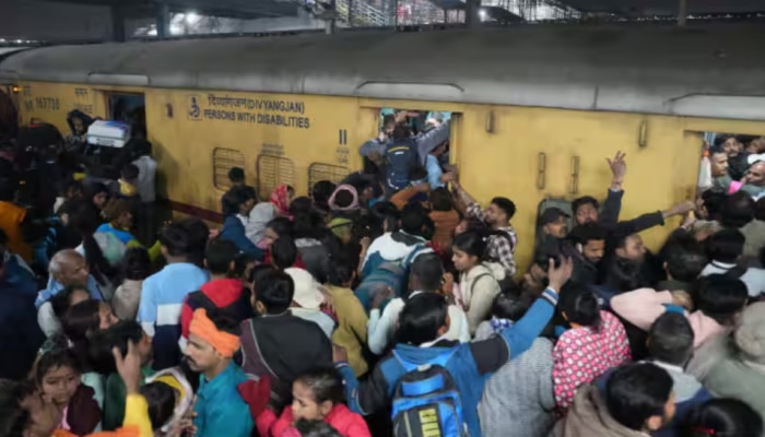 New Delhi Railyway Station Stampede: ന്യൂഡൽഹി റെയിൽവെ സ്റ്റേഷൻ അപകടം; ഇന്ത്യൻ റെയിവെയുടെ ധനസഹായം, മരിച്ചവരുടെ കുടുംബങ്ങൾക്ക് 10 ലക്ഷം