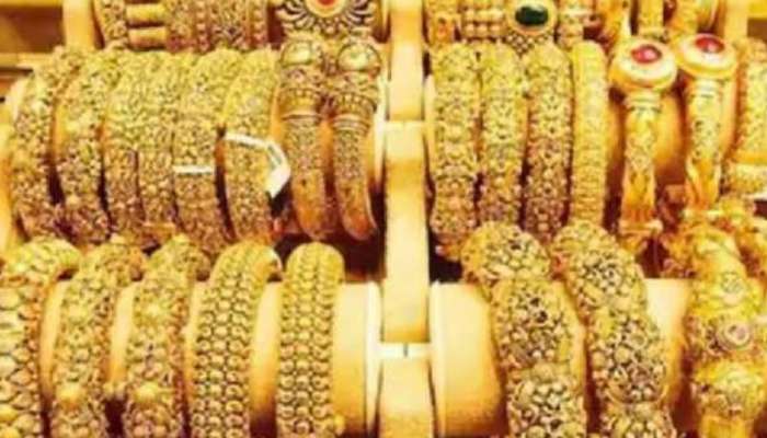 Gold Price Today: കുതിപ്പിന് ചെറിയ ബ്രേക്ക്! സംസ്ഥാനത്ത് സ്വർണവിലയിൽ നേരിയ കുറവ്