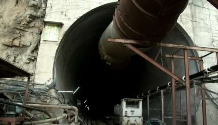 Telangana tunnel collapsed:നാ​ഗർകുർണൂലിലെ ടണൽ അപകടം, കുടുങ്ങിയത് എട്ട് പേർ; ടണലിൽ വെള്ളം ഉയരുന്നു, ദൗത്യം പ്രതിസന്ധിയിൽ