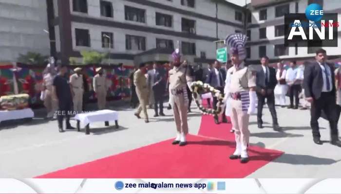 Amit Shah Pays Tributes ti Pahalgam Victims