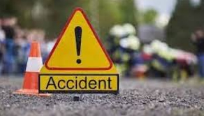 Tamil Nadu Bus Accident: തമിഴ്നാട്ടിൽ ബസ് കുഴിയിലേക്ക് മറിഞ്ഞ് അപകടം; 27 പേർക്ക് പരിക്ക്, 14 പേരുടെ നില ​ഗുരുതരം