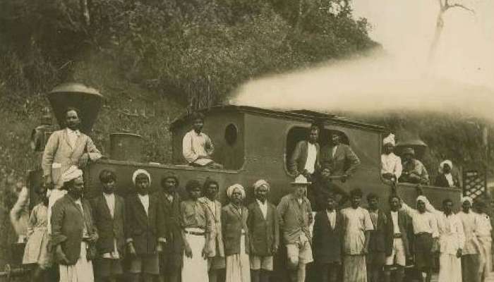Munnar Railway: ഒരിക്കല്‍ ഒലിച്ചുപോയ റെയില്‍വേ സ്‌റ്റേഷന്‍.... ഇടുക്കിയില്‍ വീണ്ടും തീവണ്ടിയെത്തുമ്പോള്‍, ഓർമകൾ!