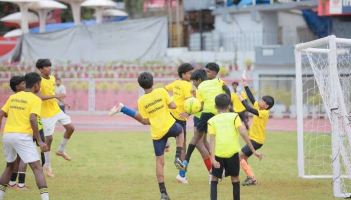 Summer Football Tournament: മഴപ്പെയ്ത്തിൽ ആവേശപ്പെയ്ത്ത്... തിരുവനന്തപുരം കൊമ്പൻസ് സമ്മർ സ്കൂൾ ഫുട്ബോൾ ടൂർണമെന്റിൽ ഫൈനൽ ആരവം