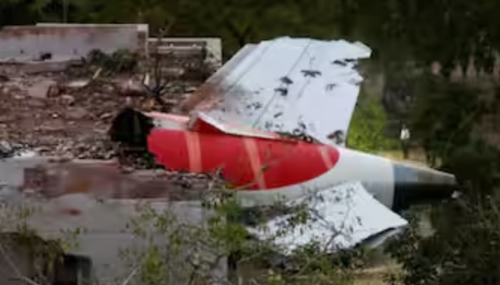 Ahmedabad Plane Crash: അഹമ്മദാബാദ് വിമാനാപകടം; ബ്ലാക് ബോക്സിന് തകരാറെന്ന് റിപ്പോർട്ട്, അമേരിക്കയിലേക്ക് അയച്ചേക്കും