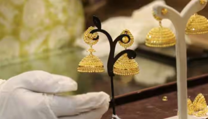 Gold Price Today 20 June 2025: ആഭരണപ്രേമികൾക്ക് ആശ്വാസം; സ്വർണവിലയിൽ ഇന്ന് വമ്പൻ ഇടിവ്