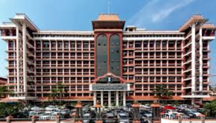 Kerala High Court: നിയനിർമ്മാണത്തിനില്ലെന്ന് സർക്കാർ; അന്ധവിശ്വാസങ്ങളും അനാചാരങ്ങളും അം​ഗീകരിക്കുകയാണോയെന്ന് ഹൈക്കോടതി