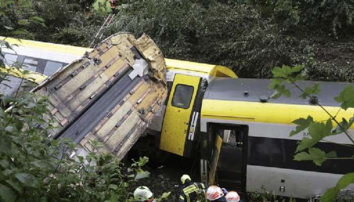 Train Accident In Germany: ജര്‍മനിയിൽ ട്രെയിൻ പാളംതെറ്റിയുണ്ടായ അപകടത്തിൽ മൂന്നു മരണം; നിരവധി പേർക്ക് പരിക്ക്