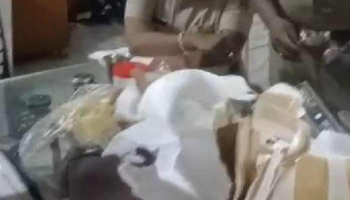 Malappuram Arms Hunt: എടവണ്ണയിൽ വൻ ആയുധ വേട്ട; എയർ ഗണ്ണുകളും റൈഫിളുകളും പിടികൂടി; ഒരാൾ അറസ്റ്റിൽ