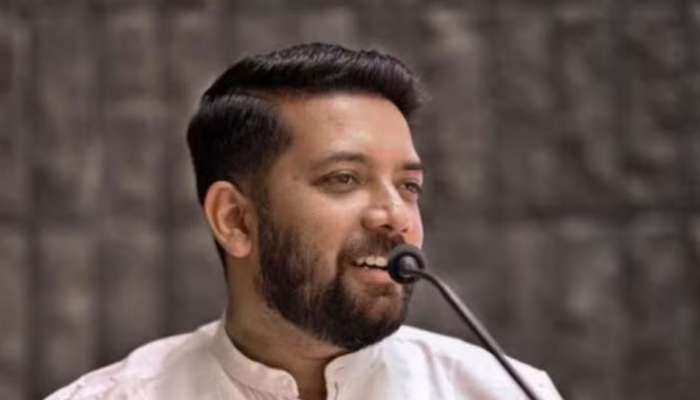 Shafi Parambil: ‘സ്ത്രീകളെ ബെംഗളൂരുവിലേക്ക് വിളിക്കും’; ഷാഫിക്കെതിരെ ആരോപണവുമായി സിപിഎം, വ്യക്തിഹത്യയെന്ന് ഷാഫി പറമ്പിൽ