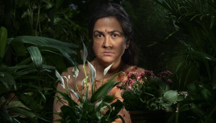 Asha Movie first look : ഉർവ്വശിക്ക് കയ്യടികളോടെ വരവേൽപ്പ്! ശ്രദ്ധ നേടി &#039;ആശ&#039; ഫസ്റ്റ് ലുക്ക് 