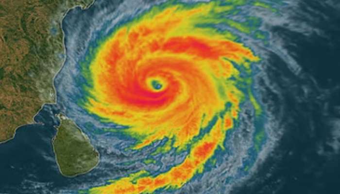 Cyclone Montha: മോൻതാ ചുഴലിക്കാറ്റ്: ആന്ധ്രയിൽ അതീവ ജാഗ്രത; നൂറോളം ട്രെയിനുകളും ചില വിമാനങ്ങളും റദ്ദാക്കി