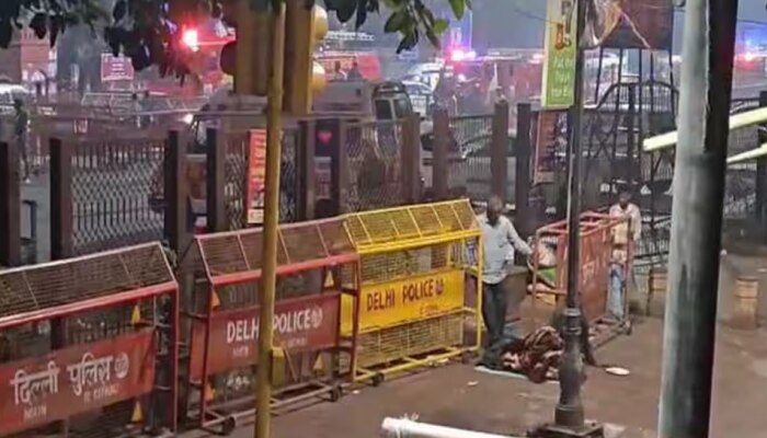 Delhi Blast: ചാവേറിന്റെ സ്വഭാവമില്ല; സ്ഫോടനമുണ്ടായത് അബദ്ധത്തിൽ? നിർമാണം പൂർത്തിയാകാത്ത ബോംബ് പൊട്ടിത്തെറിച്ചത് സ്ഫോടനത്തിന്റെ തീവ്രത കുറച്ചു