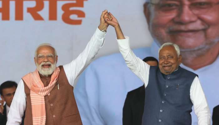 Bihar: നിതീഷ് കുമാറിന് പത്താം ഉദയം; ബീഹാർ മുഖ്യമന്ത്രിയായി സത്യപ്രതിജ്ഞ ചെയ്തു